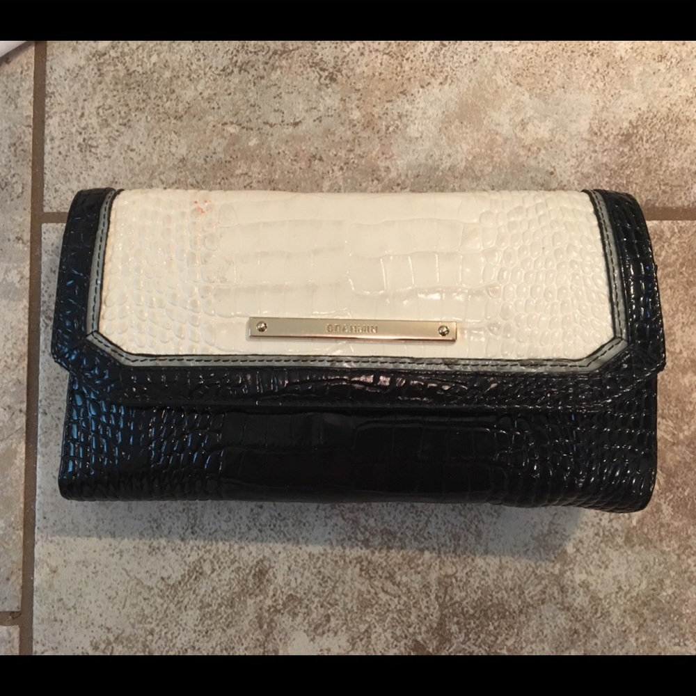 Checkbook wallet